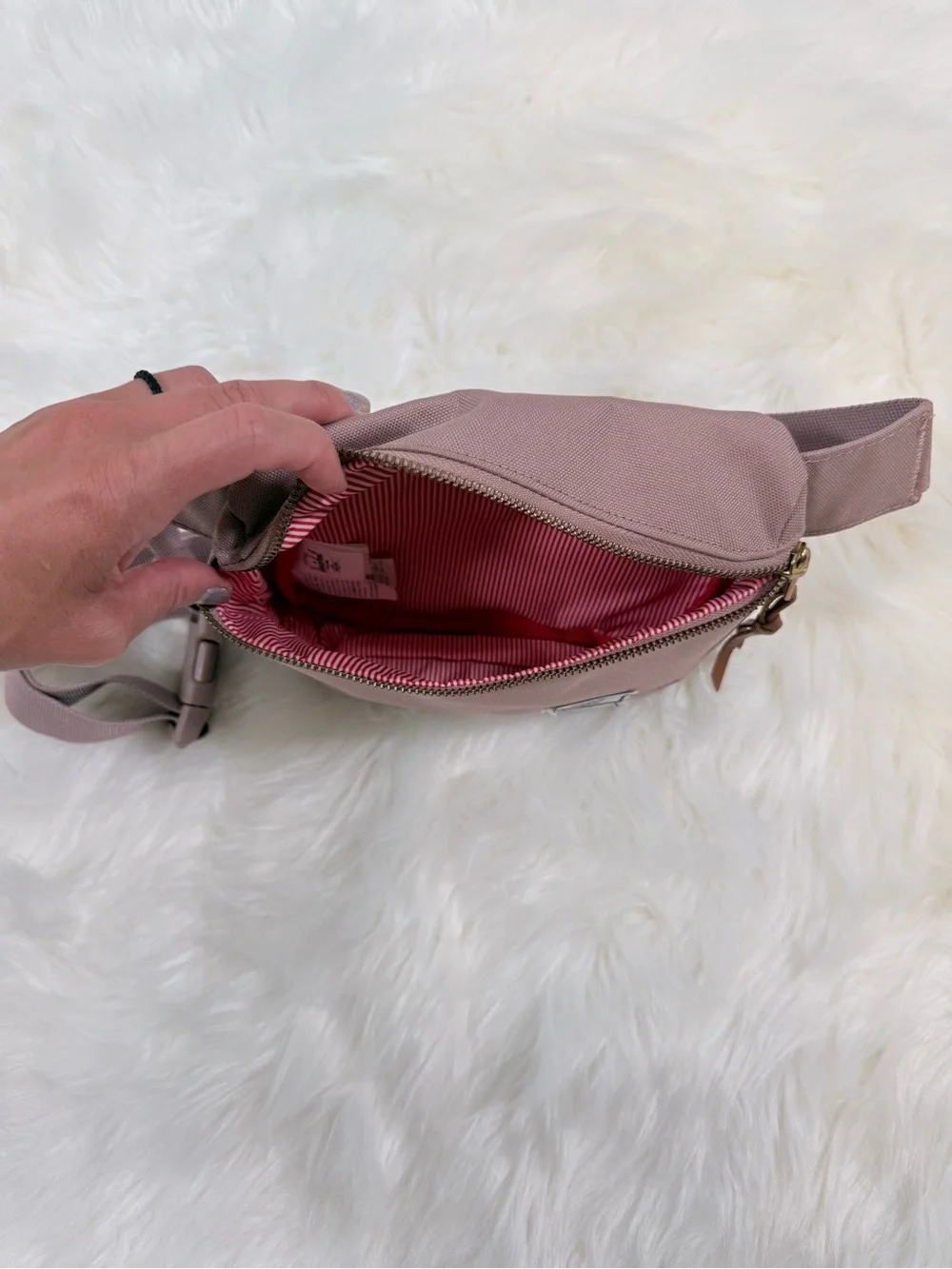 Herschel Supply Company excellent used